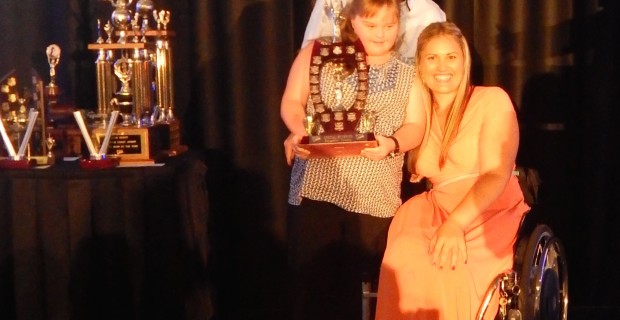 Marayke presents awards at Sunshine Coast sports star of the year